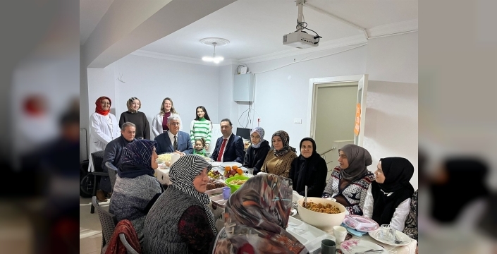 KAYMAKAM BULGURLU ADEM PERSONELİ VE KURSİYERLERİNİ ZİYARET ETTİ