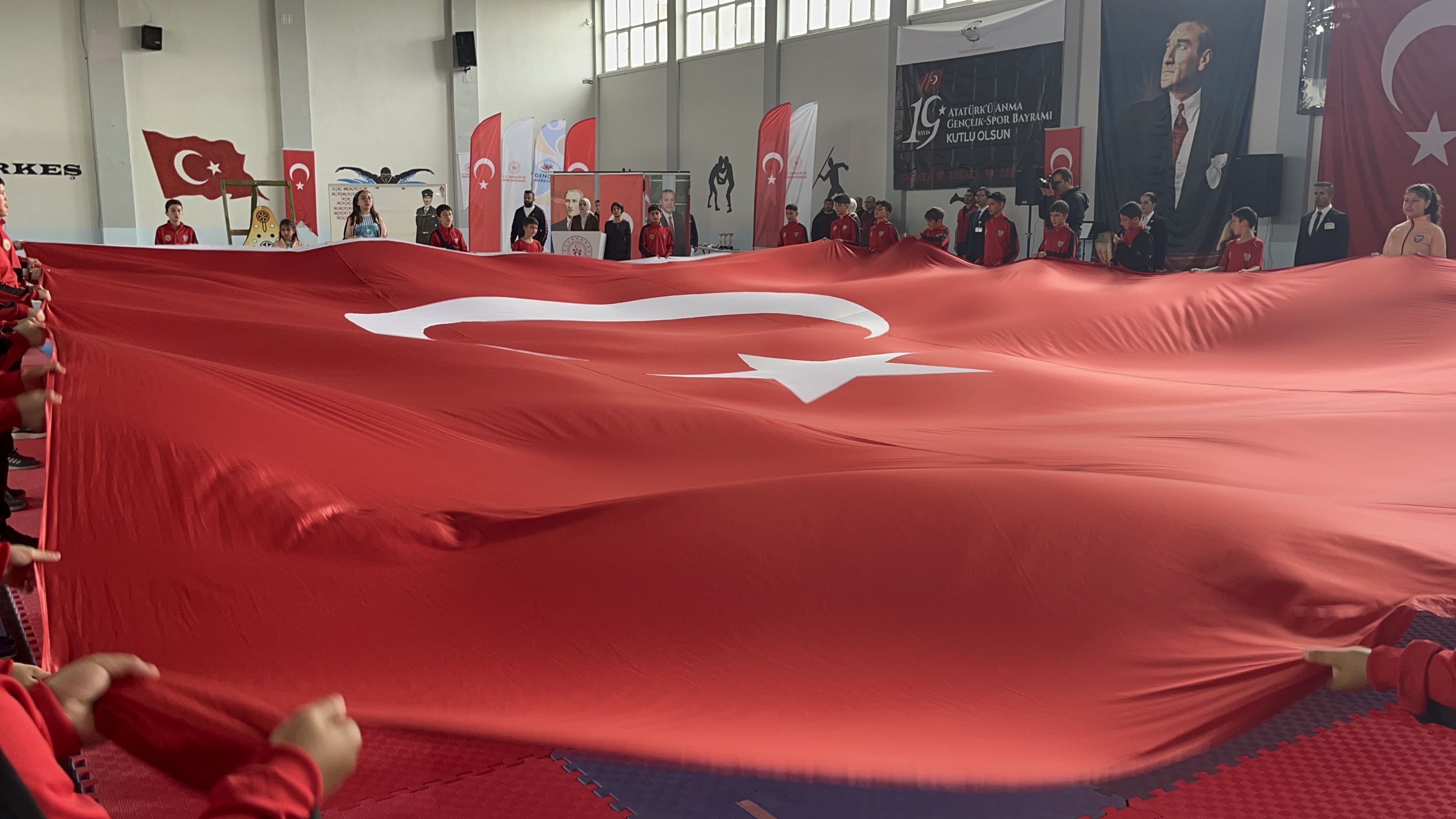 ÇERKEŞ’TE 19 MAYIS COŞKUSU!