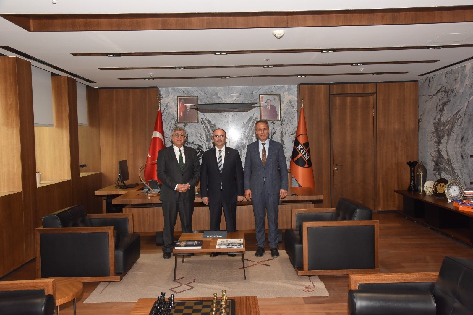 ÇERKEŞ-KIZILCAHAMAM YOLU MERCEK ALTINDA