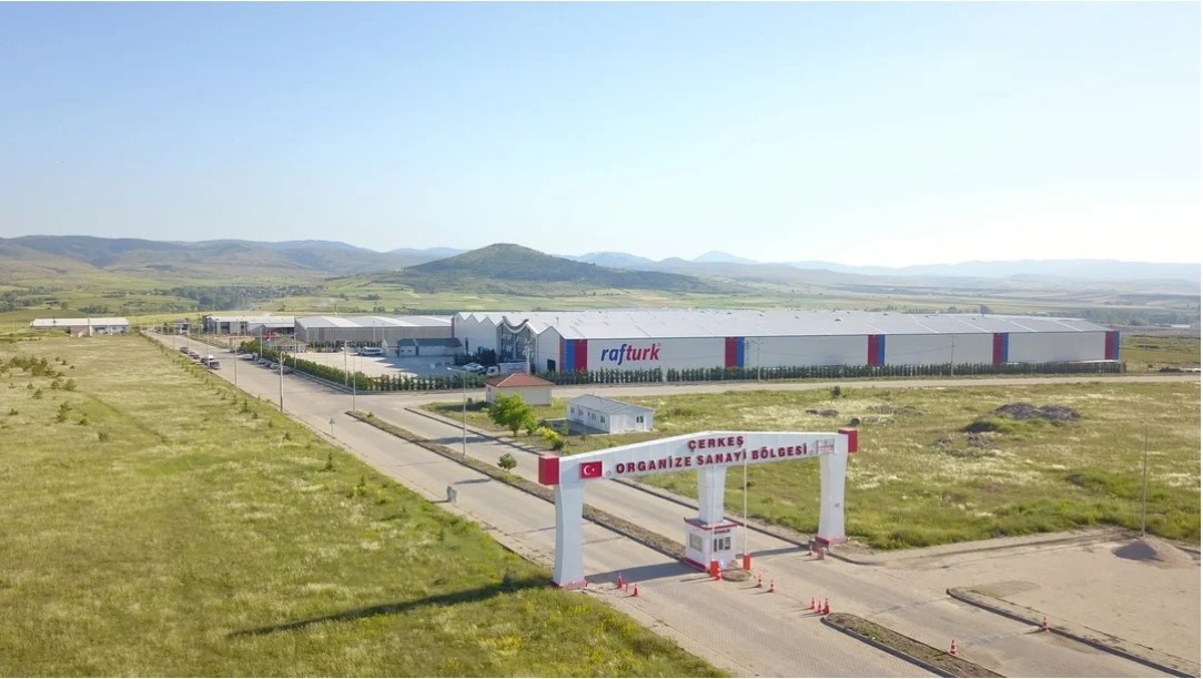 RAFTÜRK FABRİKASINDA YAKLAŞIK 60 İŞÇİNİN İŞ AKDİ FESHEDİLDİ